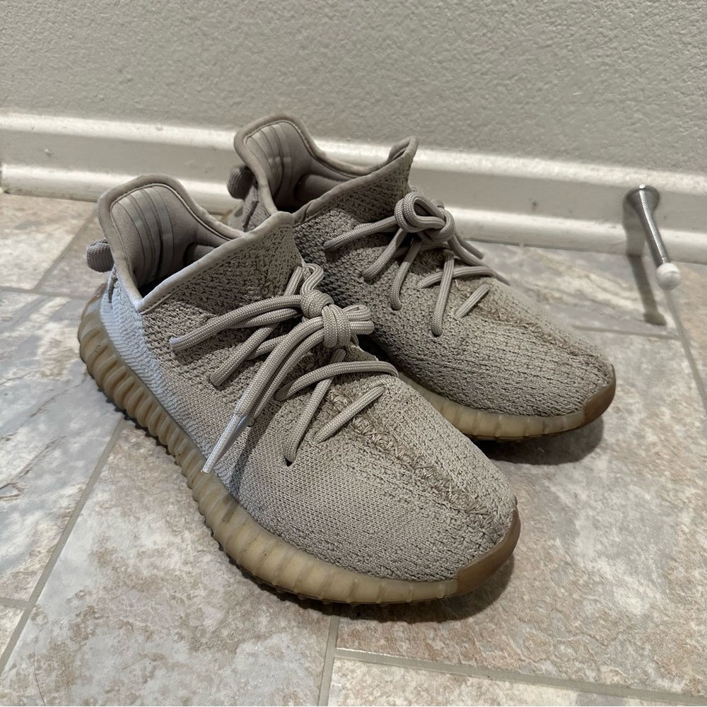 Adidas Yeezy Boost 350 V2